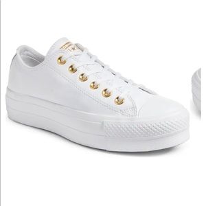 White Low Top Leather Platform Converse w/ Gold Eyelets Women’s Size 9